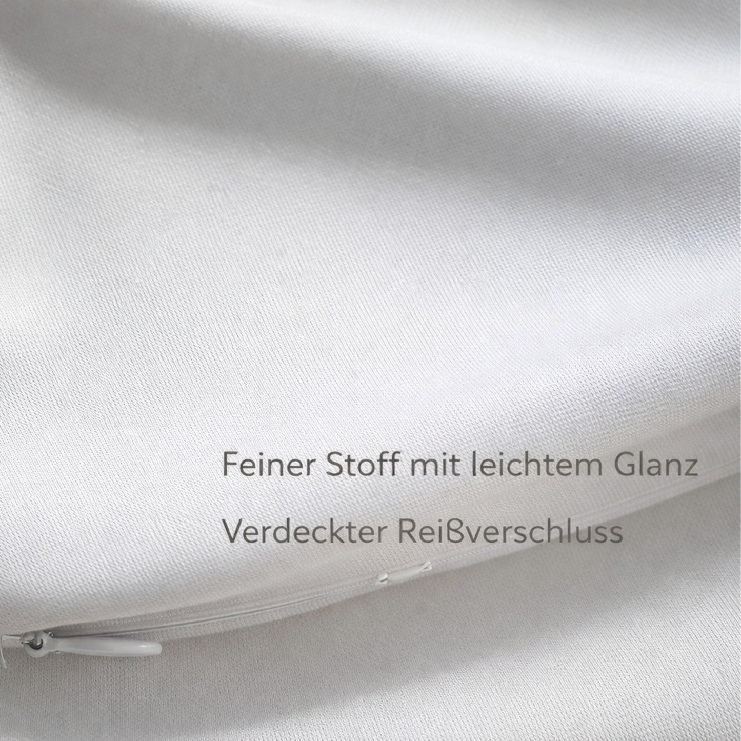 Detailansicht der weichen Stoffqualität und Verarbeitung des handgemachten Kinder Kissens von for little moments