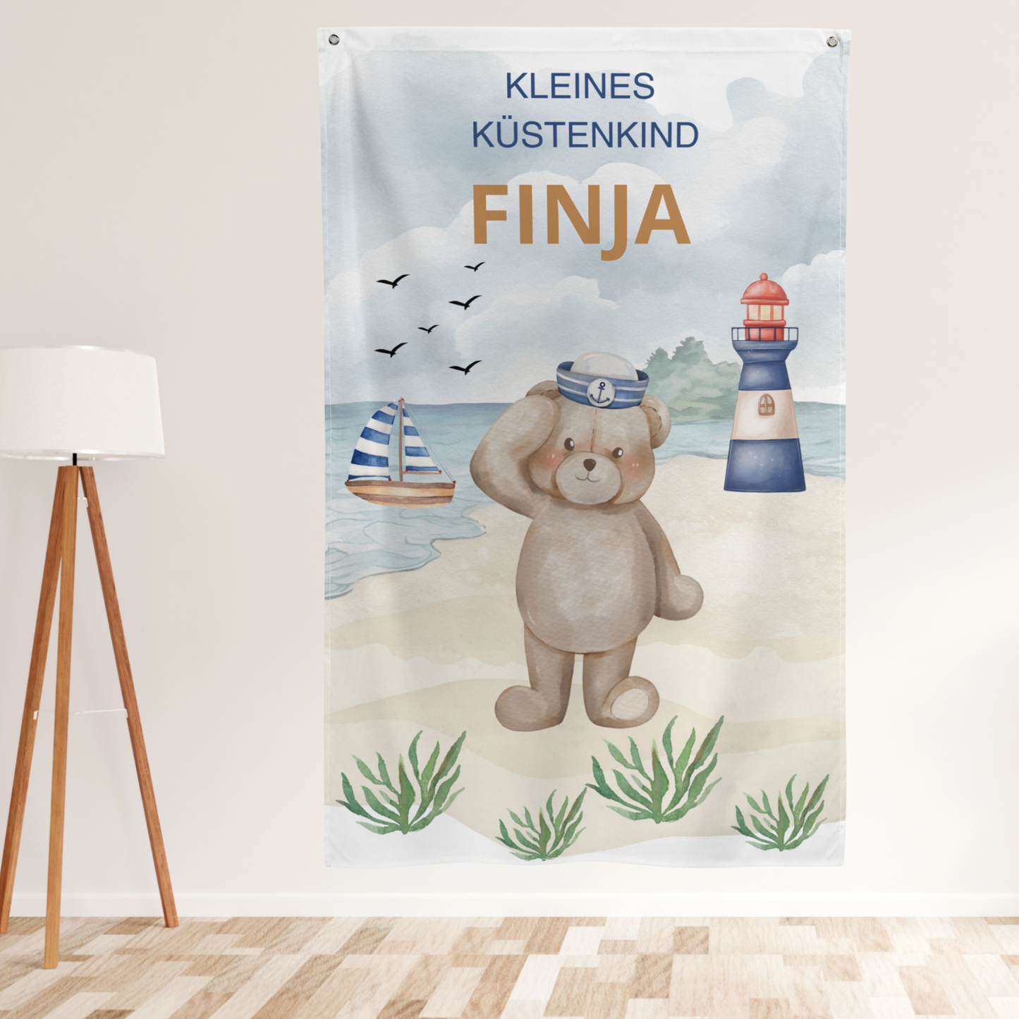 Detailansicht des blauen Leuchtturms und der Möwen im Aquarell-Design auf dem maritimen Kinderzimmer-Banner.