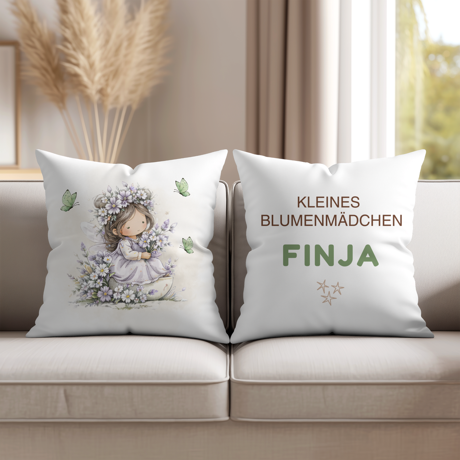Personalisiertes Kinderkissen Kleines Blumenmädchen mit exklusiver Illustration in zarten Pastelltönen.“