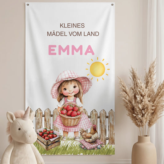 Personalisiertes Kinderzimmer Wandbanner mit Name Emma, Bauernhof Mädchen Motiv mit Erdbeeren, Sonne und Huhn, Mädchenzimmer Deko